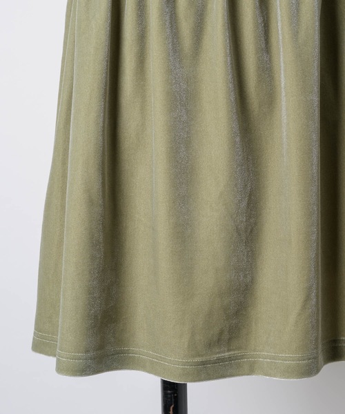 igi(イジ)の「VELOUR SHIRRED TOP / ベロアシャーリングトップス(Tシャツ/カットソー・レディース・グリーン/ブラック・FREE)」の7枚目の写真