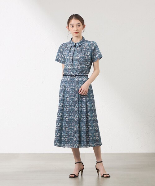 amaca(アマカ)の「【LIBERTY】ORCHARD プルオーバーブラウス(シャツ/ブラウス・レディース・ダークネイビー/オフホワイト・38/40)」の7枚目の写真