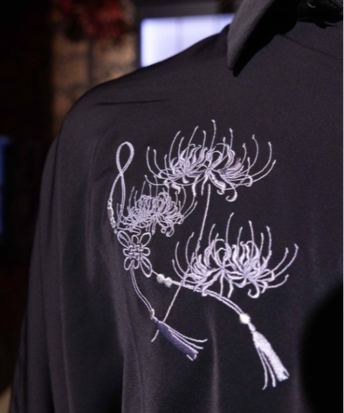 REZEN(リゼン)の「彼岸花刺繍半袖シャツ(シャツ/ブラウス・メンズ・ブルーパープル/ライトグレー/イエロー/ローズ・MEDIUM/LARGE)」の11枚目の写真