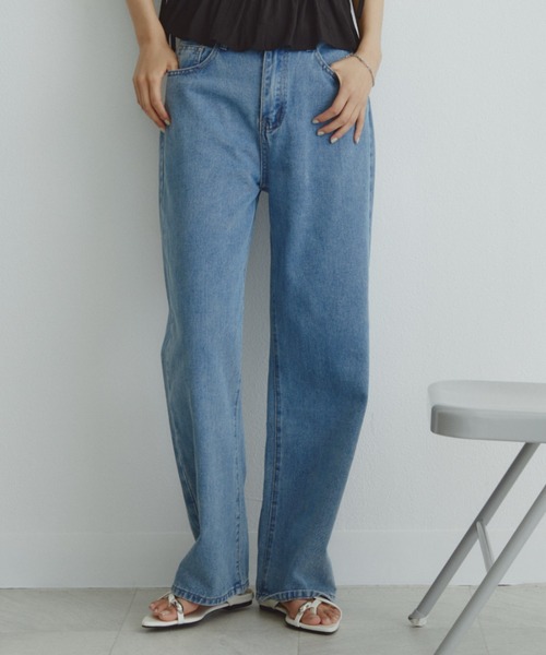 DRWCYS(ドロシーズ)の「【2サイズ展開】ストレートワイドデニムパンツ(デニムパンツ・レディース・ブルー/ライトブルー・SMALL/MEDIUM)」の17枚目の写真