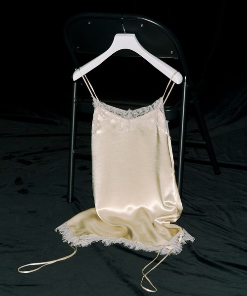 JOSE MOON（ジョゼムーン）の「UP SIDE DOWN LACE CAMISOLE/アップサイドダウンレースキャミソール（キャミソール・レディース・ブラック/ホワイト/イエロー系その他/サックスブルー・FREE）」の14枚目の写真