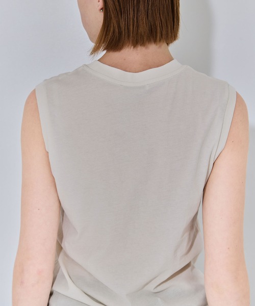 ATON(エイトン)の「【ATON/エイトン】FRESCA NUBUCK REGULAR FIT TANKTOP/ヌバックレギュラーフィットタンクトップ(Tシャツ/カットソー・レディース・ベージュ/チャコールグレー/オフホワイト・2/1)」の22枚目の写真