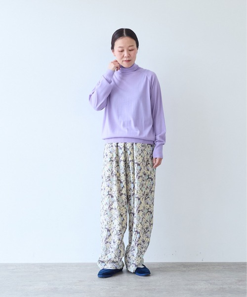 yuni(ユニ )の「●painting flower print drawstrings pants(その他パンツ・レディース・イエロー/ベージュ・FREE)」の6枚目の写真