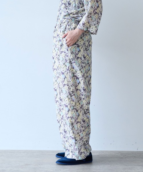 yuni(ユニ )の「●painting flower print drawstrings pants(その他パンツ・レディース・イエロー/ベージュ・FREE)」の12枚目の写真