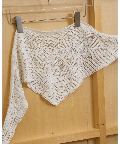 TODAYFUL(トゥデイフル)の「Crochet Lace Scarf 12611014(ストール/ショール・レディース・オフホワイト・FREE)」の10枚目の写真
