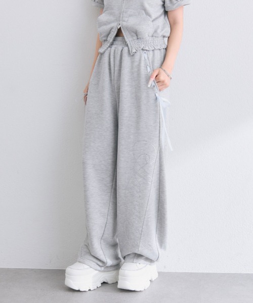 OLIVE des OLIVE（オリーブデオリーブ）の「アイレットリボンバレルレッグパンツ（スウェットパンツ・レディース・グレー/ピンク/ブラック・FREE）」の22枚目の写真