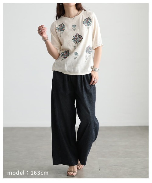 Sawa a la mode(サワアラモード)の「花刺繍ナチュラルブラウス(シャツ/ブラウス・レディース・アイボリー/チャコールグレー・FREE)」の14枚目の写真