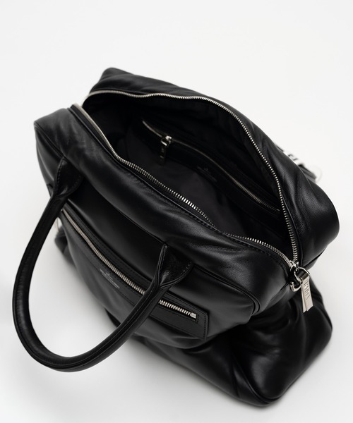 Maison MIHARA YASUHIRO(メゾンミハラヤスヒロ)の「"PUCKER" Puffer Square Bag(ショルダーバッグ・レディース・ブラック・FREE)」の8枚目の写真