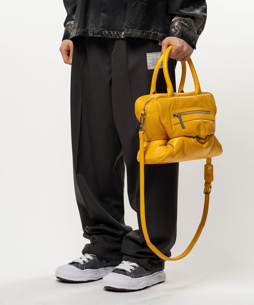 Maison MIHARA YASUHIRO(メゾンミハラヤスヒロ)の「"PUCKER" Puffer Square Bag(ショルダーバッグ・レディース・ブラック・FREE)」の21枚目の写真