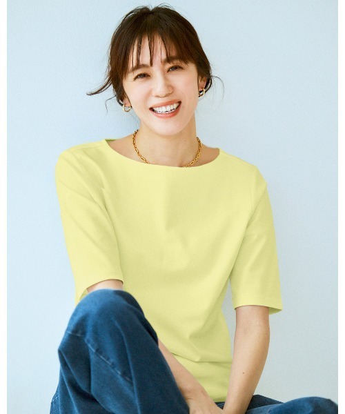 DoCLASSE（ ドゥクラッセ）の「ボートネックN／5分袖・DoT（Tシャツ/カットソー・レディース・ライトグレー/ホワイト/ブルー/ブラック/チャコール/ダークブラウン/ダークネイビー/ライム・S/LL/L/M/3L）」の6枚目の写真