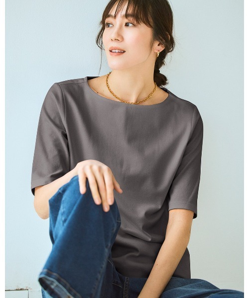 DoCLASSE（ ドゥクラッセ）の「ボートネックN／5分袖・DoT（Tシャツ/カットソー・レディース・ライトグレー/ホワイト/ブルー/ブラック/チャコール/ダークブラウン/ダークネイビー/ライム・S/LL/L/M/3L）」の4枚目の写真