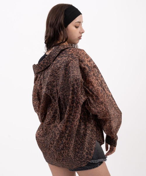 atmos pink(アトモスピンク)の「atmos pink Leopard Pattern Sheer Shirt / アトモスピンク レオパード パターン シアー シャツ(シャツ/ブラウス・レディース・ブラウン/ピンク・FREE)」の9枚目の写真