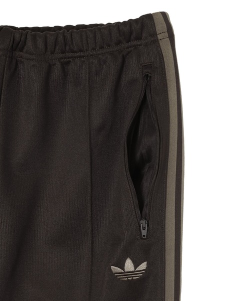 adidas（アディダス）の「CLASSIC TRACK PANTS KT5048（その他パンツ・メンズ・ブラウン・MEDIUM/LARGE/X-LARGE）」の4枚目の写真