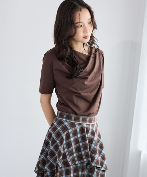 mysty woman(ミスティウーマン)の「ドレープカットソー半袖 1049038(Tシャツ/カットソー・レディース・ホワイト系その他/ブラウン/オフホワイト・FREE)」の15枚目の写真