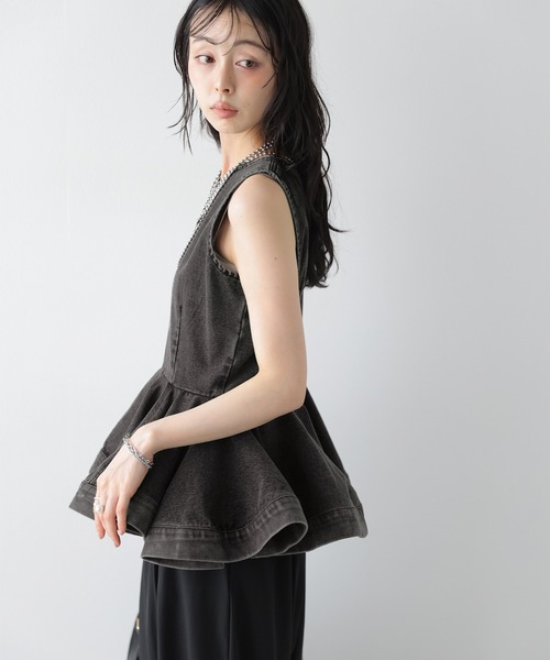 AMELY(エミリー)の「ペプラム デニムトップス(その他トップス・レディース・ブルー/ブラック/ライトブルー・L/M)」の15枚目の写真
