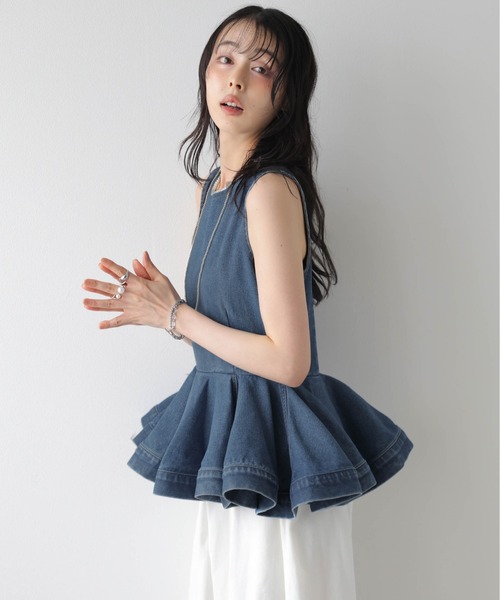 AMELY(エミリー)の「ペプラム デニムトップス(その他トップス・レディース・ブルー/ブラック/ライトブルー・L/M)」の19枚目の写真