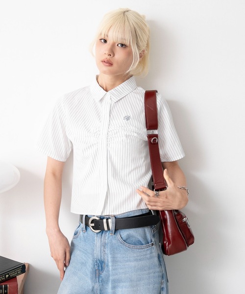 WEGO(ウィゴー)の「WEGO/【26年春夏新作】コンパクトギャザーシャツ(シャツ/ブラウス・レディース・ホワイト/グレー系その他4/ホワイト系その他4/サックスブルー・FREE)」の20枚目の写真