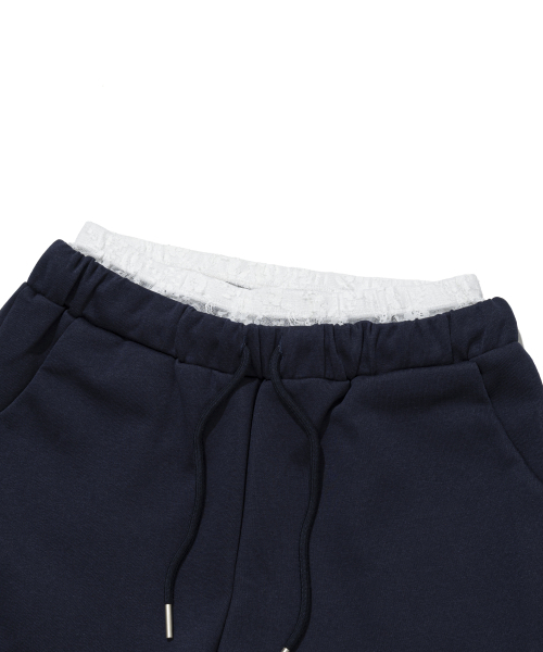 MOAA(モア)の「レースレイヤードスウェットショーツ(その他パンツ・レディース・ネイビー・SMALL/MEDIUM)」の5枚目の写真