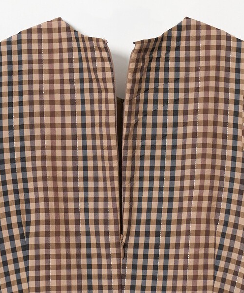 UNITED ARROWS(ユナイテッドアローズ)の「ギンガムチェック ワンピース ‐ウォッシャブル‐(ワンピース・レディース・その他3/その他5・36/38)」の10枚目の写真