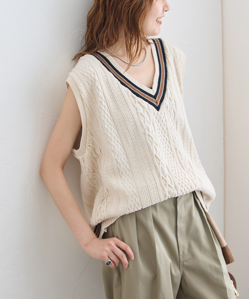 journal standard L'essage(ジャーナルスタンダードレサージュ)の「《追加6》ILL ONE EIGHTY/イル ワンエイティ 別注 TILDEN VEST ベスト(ベスト・レディース・ブラック/グリーン/ブラウン・MEDIUM)」の2枚目の写真