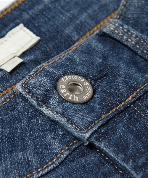 earth music&ecology(アースミュージックアンドエコロジー)の「【3/17放映!ヒルナンデス紹介】【2016Spring】《スキスキスキニー》デニムスキニーパンツ(デニムパンツ・レディース・インディゴブルー/ライトインディゴブルー・SMALL/LARGE/MEDIUM/X-SMALL)」の19枚目の写真