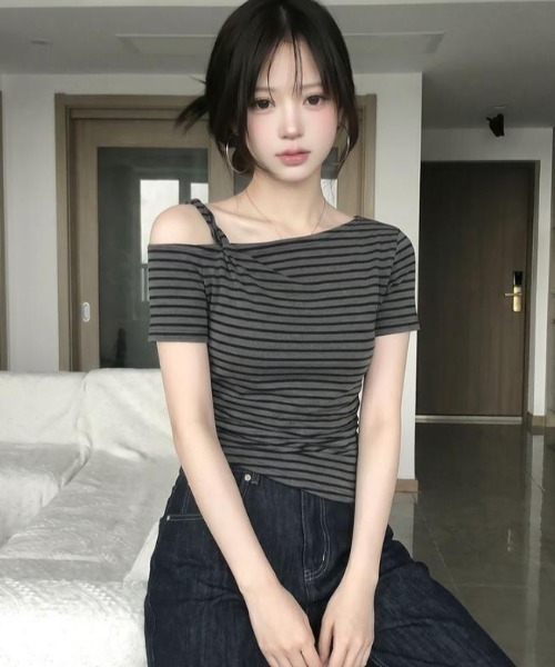 semplice(センプリチェ)の「Tシャツ【韓国ファッション】(Tシャツ/カットソー・レディース・グレー・F)」の6枚目の写真