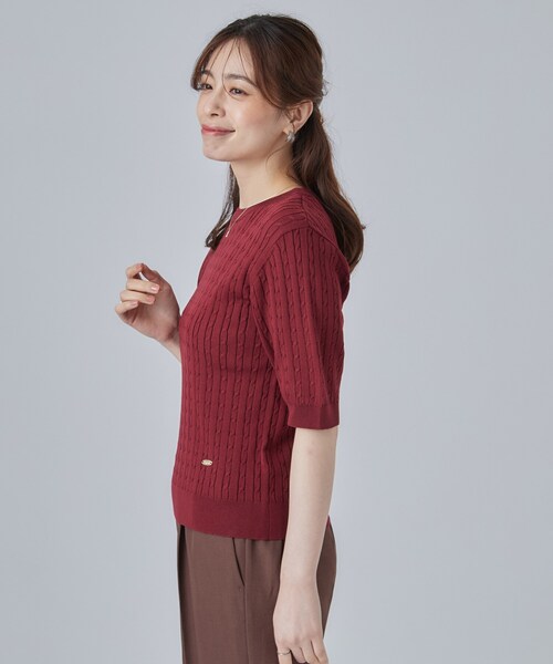 SHOO・LA・RUE(シューラルー)の「【洗濯機可/S-LL】上品見え ミニケーブルニット(ニット/セーター・レディース・ネイビー/ボルドー/グレー・02/01/04/03)」の11枚目の写真