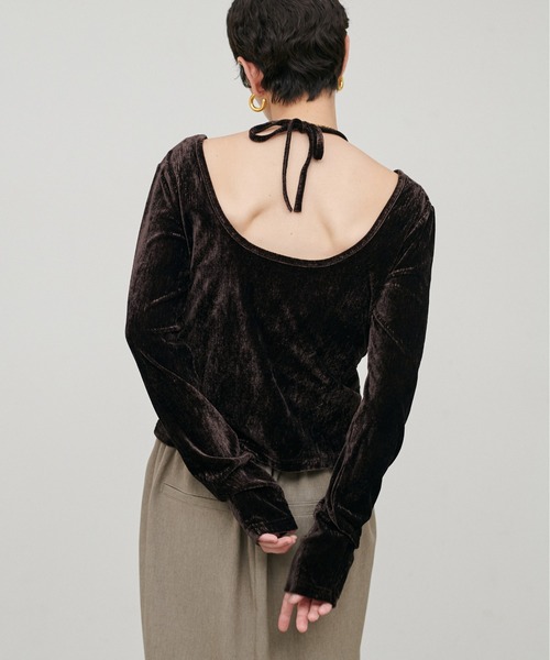 LARUTA（ラルータ）の「【LARUTA】［Web限定］ベロアレイヤードホルターネックプルオーバー（Tシャツ/カットソー・レディース・ベージュ/ブラック/ブラウン・FREE）」の13枚目の写真