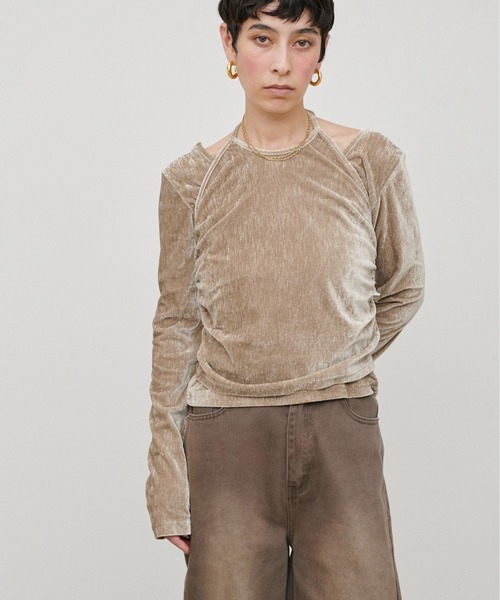 LARUTA（ラルータ）の「【LARUTA】［Web限定］ベロアレイヤードホルターネックプルオーバー（Tシャツ/カットソー・レディース・ベージュ/ブラック/ブラウン・FREE）」の16枚目の写真