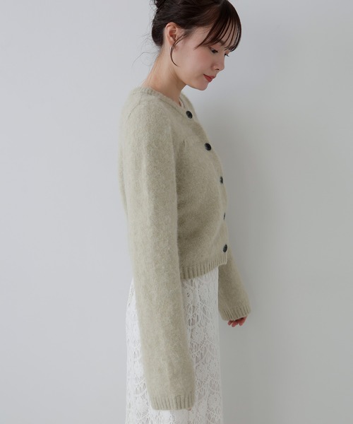 AMUU. PRECIEUSE(アムープレシューズ)の「【ZOZO限定カラー】ポケットデザインシャギーニットカーデ(カーディガン/ボレロ・レディース・ピンク/グレー/レッド/オフホワイト/グリーン・FREE)」の17枚目の写真