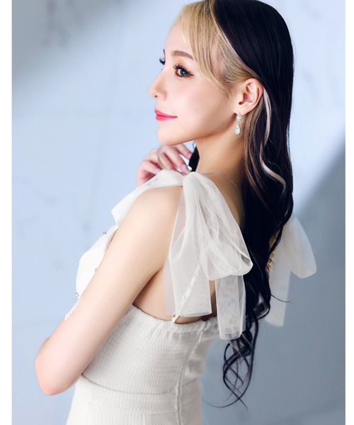 DAZZY(デイジー)の「胸元ビジュー谷間ジップシフォンリボンタイトミニ丈キャバドレス(ドレス・レディース・アイボリー・XS/S)」の16枚目の写真