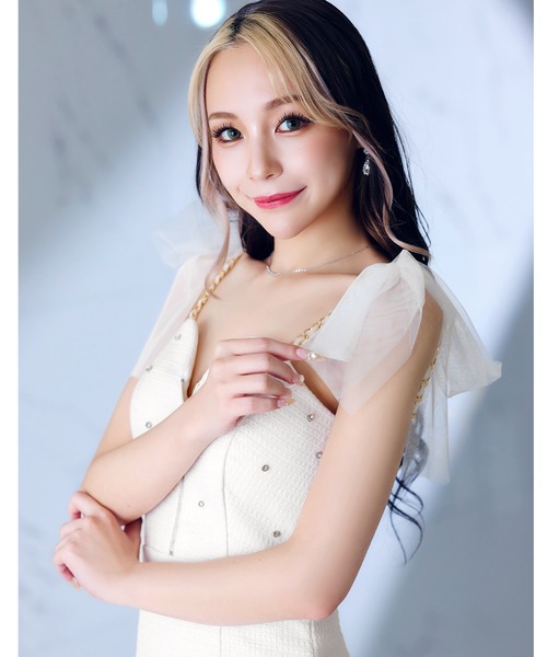 DAZZY(デイジー)の「胸元ビジュー谷間ジップシフォンリボンタイトミニ丈キャバドレス(ドレス・レディース・アイボリー・XS/S)」の17枚目の写真