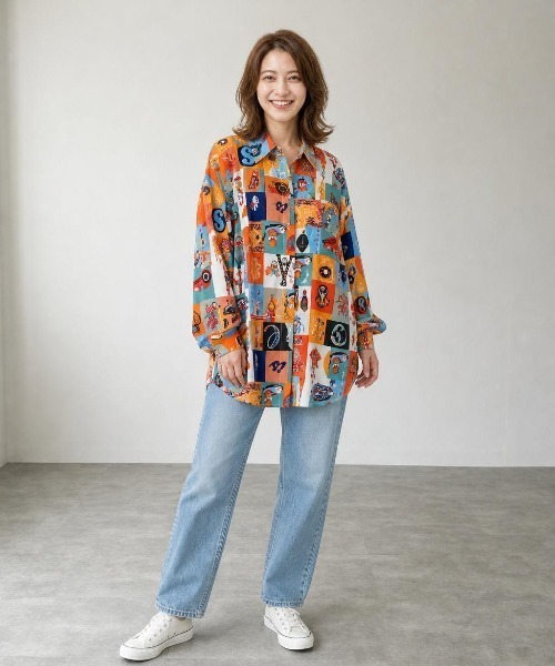 Belle Cie(ベルシー)の「レトロ柄ビッグシャツ 長袖 パネルプリント 幾何学柄 オーバーサイズ 韓国ファッション(シャツ/ブラウス・レディース・オレンジ・FREE)」の2枚目の写真