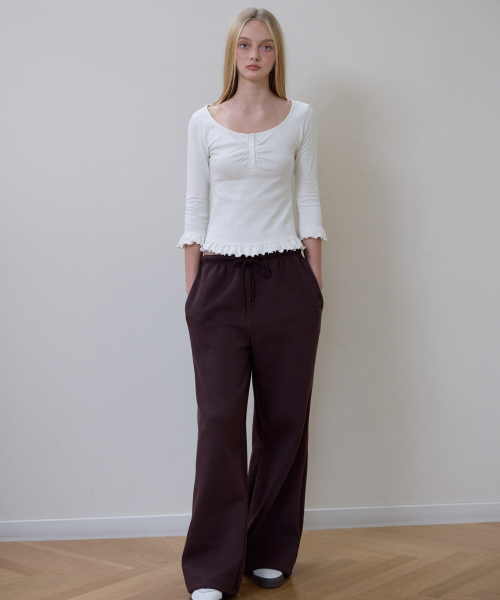ROSEFRANTZ（ロゼフランツ）の「Frill Three-Quarter Sleeve [Ivory]（Tシャツ/カットソー・レディース・アイボリー・OS）」の3枚目の写真