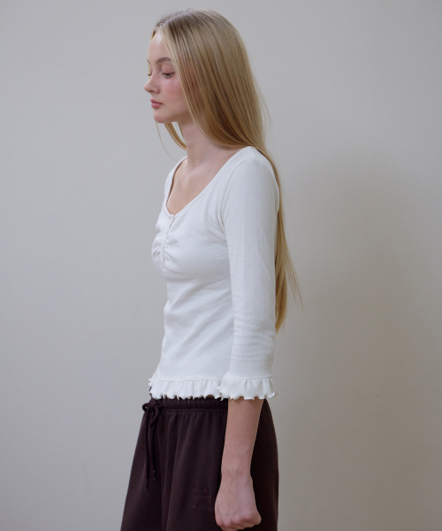 ROSEFRANTZ（ロゼフランツ）の「Frill Three-Quarter Sleeve [Ivory]（Tシャツ/カットソー・レディース・アイボリー・OS）」の6枚目の写真