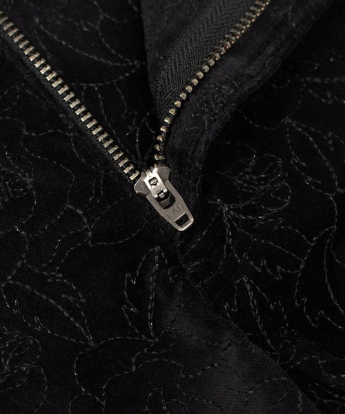 LAD MUSICIAN(ラッドミュージシャン)の「COTTON VELVETEEN STARAIGHT PANTS(その他パンツ・メンズ・ブラック×ブラック・46/44/42)」の6枚目の写真