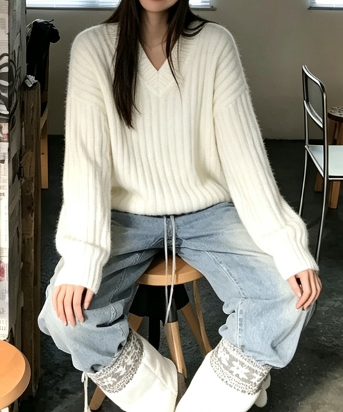 BLoomMe(ブルームミー)の「縦ラインですっきり魅せる、Vネックワイドリブニット(ニット/セーター・レディース・ブラック/オフホワイト/キャメル/ベージュ・M)」の5枚目の写真