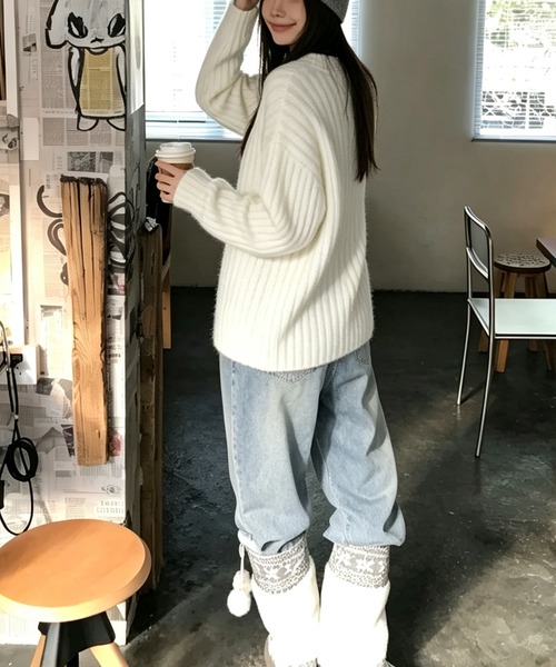 BLoomMe(ブルームミー)の「縦ラインですっきり魅せる、Vネックワイドリブニット(ニット/セーター・レディース・ブラック/オフホワイト/キャメル/ベージュ・M)」の8枚目の写真