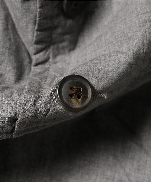 ikka（イッカ）の「タイプライターアノラックパーカー（マウンテンパーカー・メンズ・グレー/オリーブ・MEDIUM/X-LARGE/LARGE）」の10枚目の写真