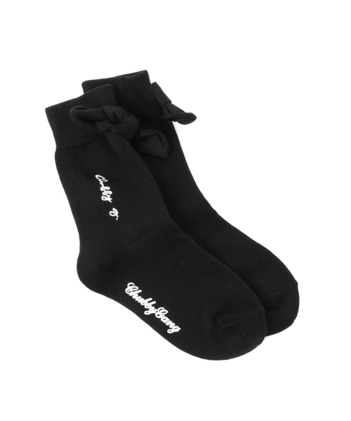 CHUBBYGANG（チャビーギャング）の「リボンノットクルーソックス（ソックス/靴下・キッズ・ブラック/ホワイト・22/19）」の2枚目の写真
