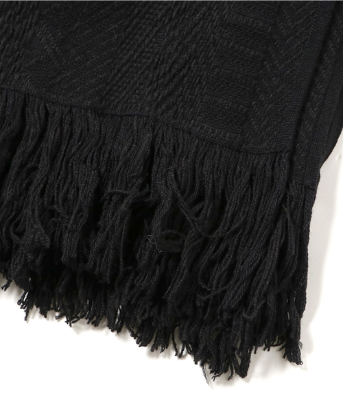 UNITED TOKYO(ユナイテッドトウキョウ)の「ジャカードニットストール(ストール/ショール・レディース・オフホワイト/ブラック/ブラウン・1)」の4枚目の写真