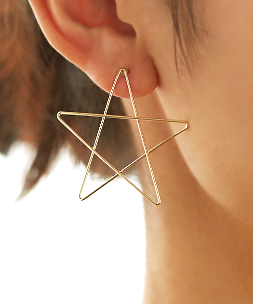 STYLE DELI(スタイルデリ)の「STAR pierce 006 (ピアス(両耳用)・レディース・ゴールド・FREE)」の2枚目の写真