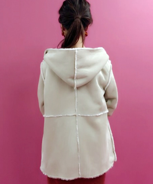 archives（アルシーヴ）の「Fムートンショートフードアウター（ムートンコート・レディース・グレー/アイボリー/シルバーグレー/キャメル・MEDIUM）」の11枚目の写真