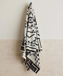 PENDLETON（ペンドルトン）の「PENDLETON/ペンドルトン Oversize Jacquard Towels XB233/ジャガードバスタオルオーバーサイズ（タオル）」