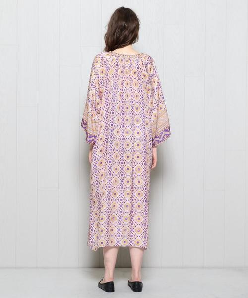 sara mallika（サラ マリカ）の「＜SARA MALLIKA＞SILK PRINT KAFTAN 
