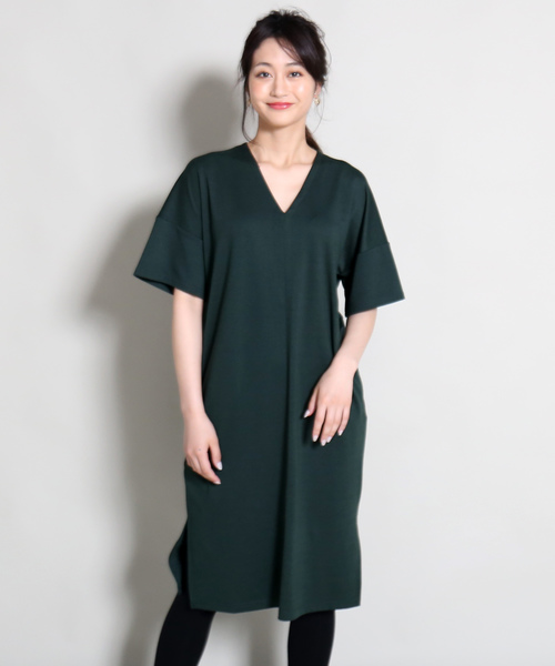 MARLENE JOBERT(マルレーヌ ジョベル)の「Vネックカットワンピース(ワンピース・レディース・ブラック/グリーン/キャメル・M)」の18枚目の写真