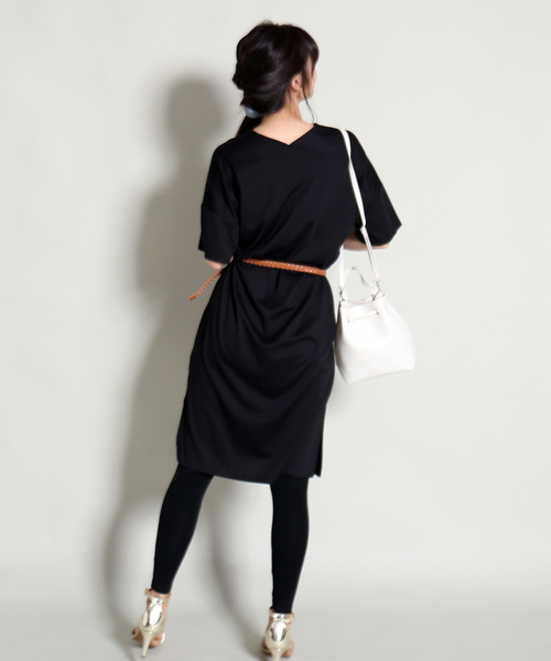 MARLENE JOBERT(マルレーヌ ジョベル)の「Vネックカットワンピース(ワンピース・レディース・ブラック/グリーン/キャメル・M)」の21枚目の写真