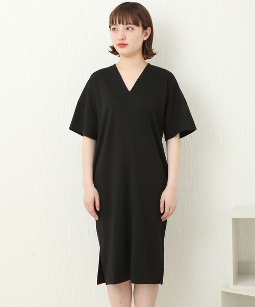 MARLENE JOBERT(マルレーヌ ジョベル)の「Vネックカットワンピース(ワンピース・レディース・ブラック/グリーン/キャメル・M)」の13枚目の写真