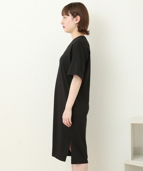 MARLENE JOBERT(マルレーヌ ジョベル)の「Vネックカットワンピース(ワンピース・レディース・ブラック/グリーン/キャメル・M)」の12枚目の写真