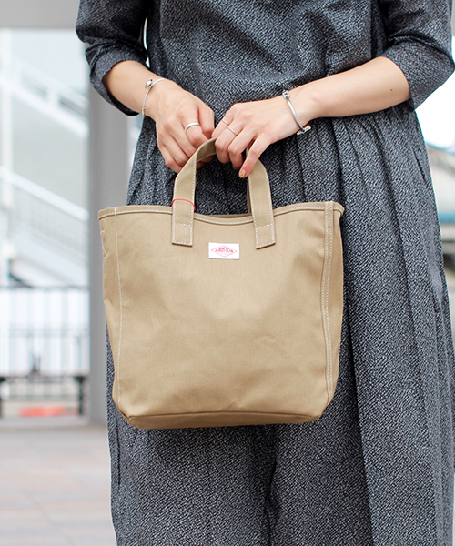 DANTON（ダントン）の「【DANTON / ダントン】UTILITY BAG（トートバッグ・レディース・ブラック/グレー/ベージュ/ネイビー/ピンク/レッド/オレンジ/ダークオリーブ/パープル/キナリ/サンドベージュ/ピンク系その他/ダークグリーン/ブラウン/モカ・FREE）」の6枚目の写真